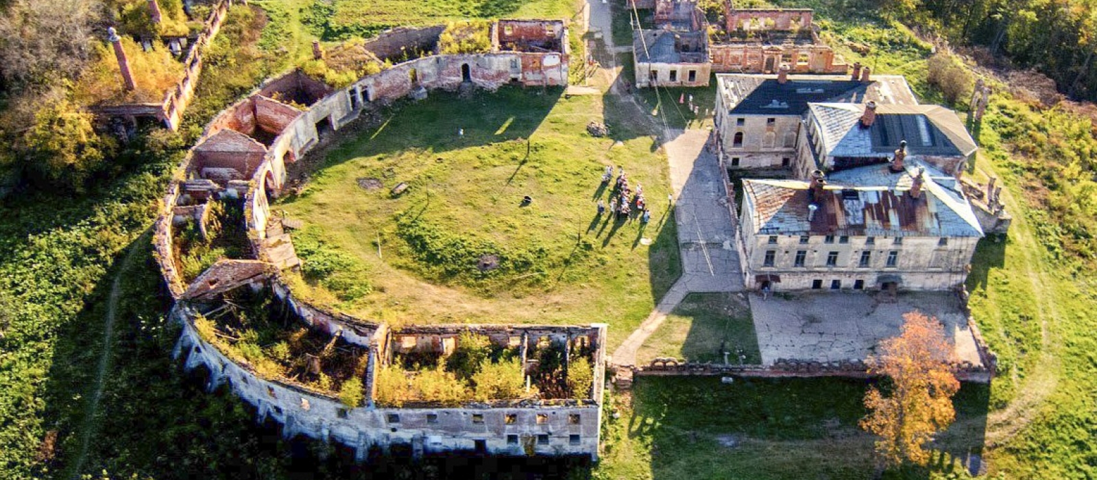 In Bogorodsky District there is Priklonsky-Rukavishnikov' estate In Bogorodsky District there is Priklonsky-Rukavishnikov' estate